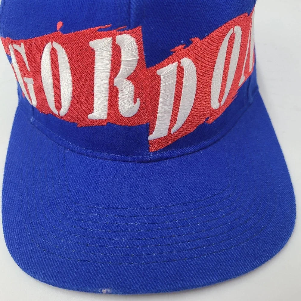 Chase hat seems
